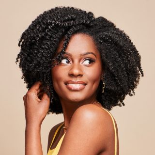Moistrue Miracle Aloe & Coconut Water Curl Defining Gel