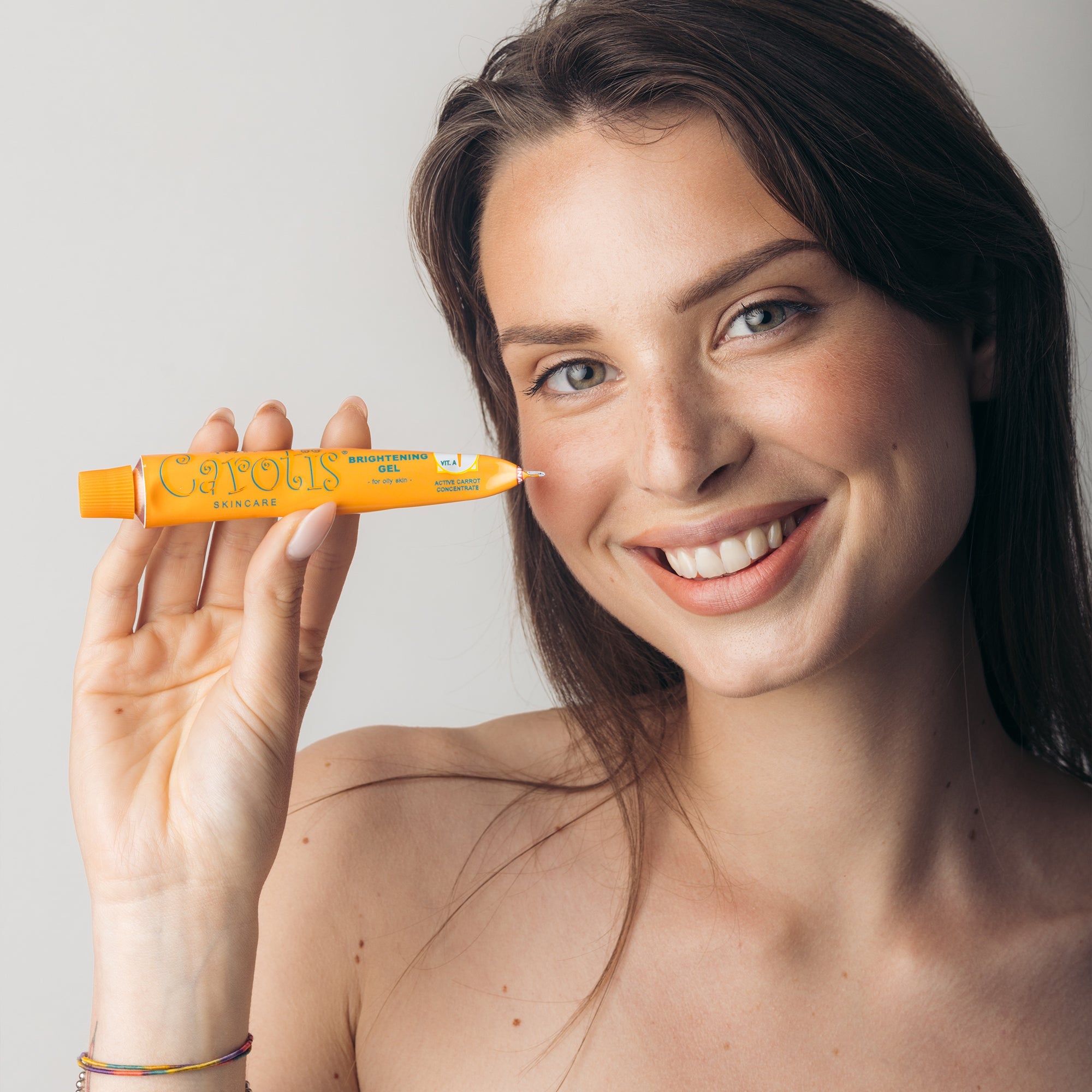 Skin Care Brightening Gel With Vitamin A For Oily Skin