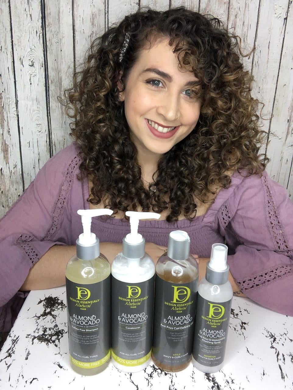 Almond & Avocado Anti Frizz & Moisturizing Finishing Spray